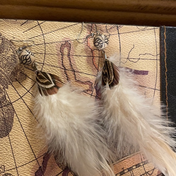 Handmade feather earrings 🪶 - Picture 2 of 2